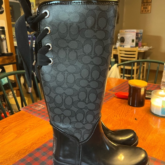 Coach tall women’s rain boots - Picture 3 of 6